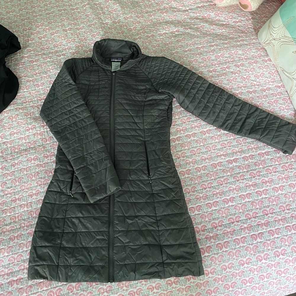 NEW CONDITION Patagonia women’s trench coat coat